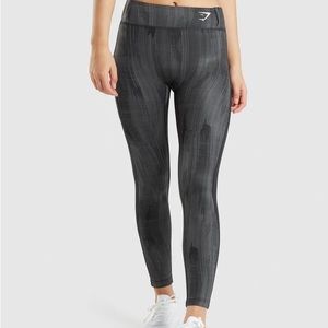 Gym shark leggings